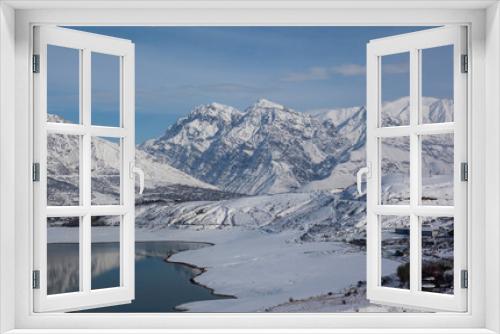Fototapeta Naklejka Na Ścianę Okno 3D - Snow-capped mountains,the lake.Uzbekistan.
