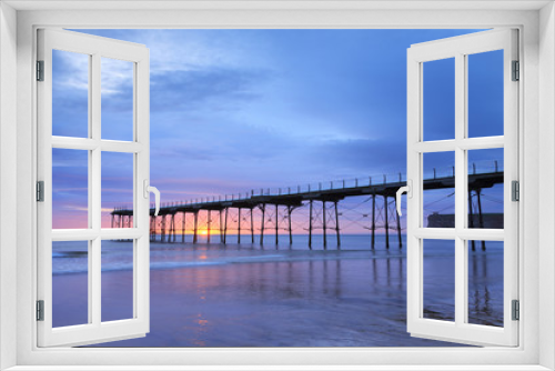 Fototapeta Naklejka Na Ścianę Okno 3D - Saltburn Pier at Dawn
