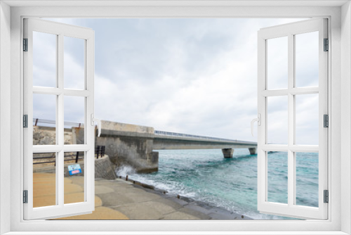 Fototapeta Naklejka Na Ścianę Okno 3D - 世渡崎から見る池間大橋の風景