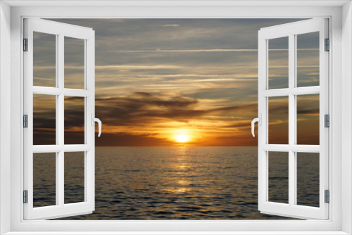 Fototapeta Naklejka Na Ścianę Okno 3D - sunrise at the edge of the mediterranean sea