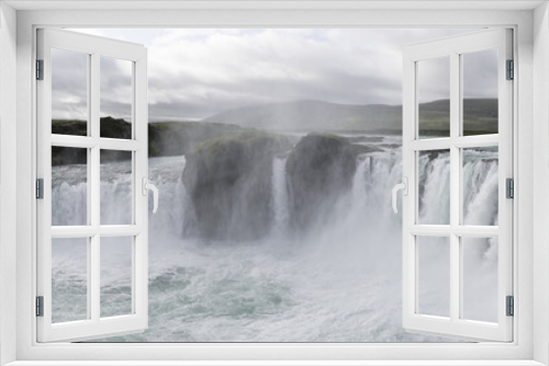 Fototapeta Naklejka Na Ścianę Okno 3D - Icelandic Waterfall