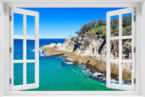 Fototapeta Naklejka Na Ścianę Okno 3D - Cliffs along a coastline on the east coast of Australia