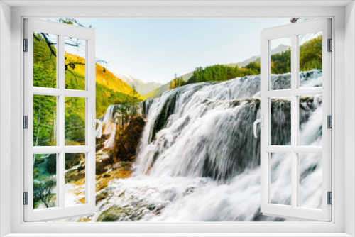Fototapeta Naklejka Na Ścianę Okno 3D - Wonderful view of the Pearl Shoals Waterfall among mountains