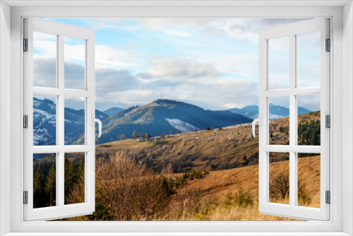 Fototapeta Naklejka Na Ścianę Okno 3D - Scenic winter view on top of the Carpathian mountain