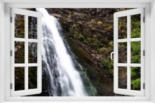 Fototapeta Naklejka Na Ścianę Okno 3D - Dog creek falls.