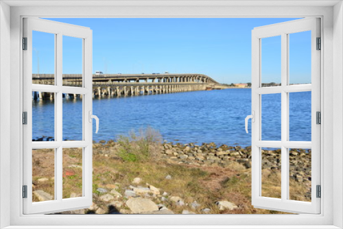Fototapeta Naklejka Na Ścianę Okno 3D - Bridge crossing from Pensacola beach to Gulf breezes