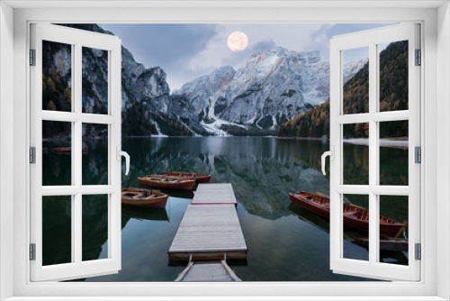 Fototapeta Naklejka Na Ścianę Okno 3D - Full moon over alpine mountain lake