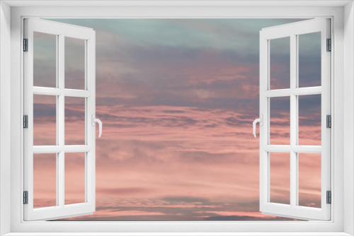 Fototapeta Naklejka Na Ścianę Okno 3D - Colorful sunset sky with pink tones