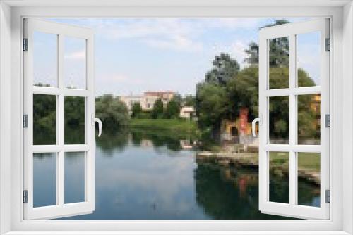 Fototapeta Naklejka Na Ścianę Okno 3D - Paesaggio con fiume