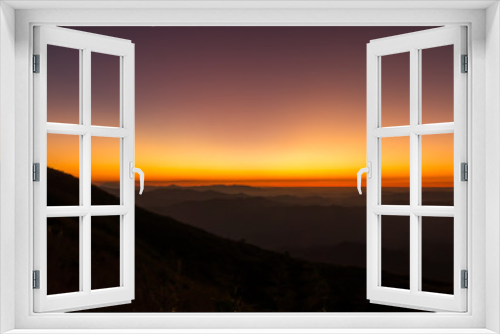 Fototapeta Naklejka Na Ścianę Okno 3D - Mountain at sunrise