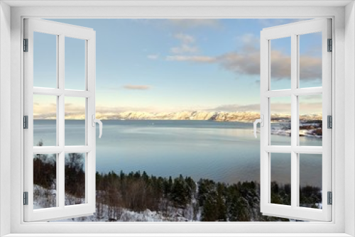 Fototapeta Naklejka Na Ścianę Okno 3D - Sunny weather in Alta Northern Norway