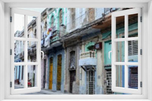 Fototapeta Naklejka Na Ścianę Okno 3D - Streets in old Havana, Cuba