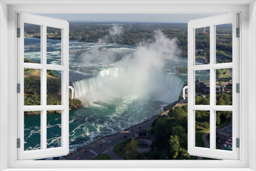Fototapeta Naklejka Na Ścianę Okno 3D - Niagara Falls in Ontario (Canada)