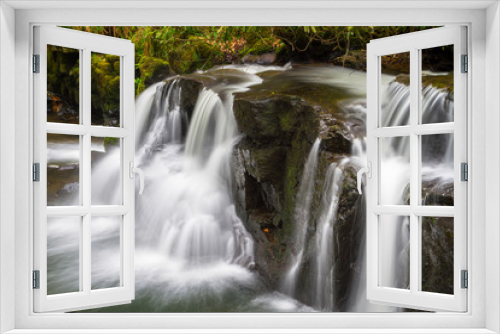 Fototapeta Naklejka Na Ścianę Okno 3D - Beautiful cascades of Clare Glens in Ireland