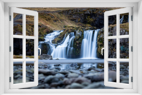 Fototapeta Naklejka Na Ścianę Okno 3D - Waterfall and beautiful view at the kirkjufell mountain in iceland europe