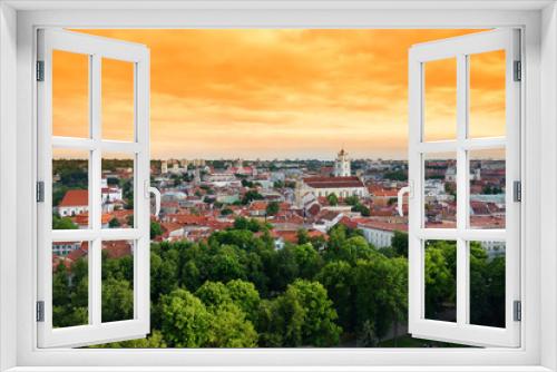 Fototapeta Naklejka Na Ścianę Okno 3D - Beautiful evening panorama of Vilnius old town