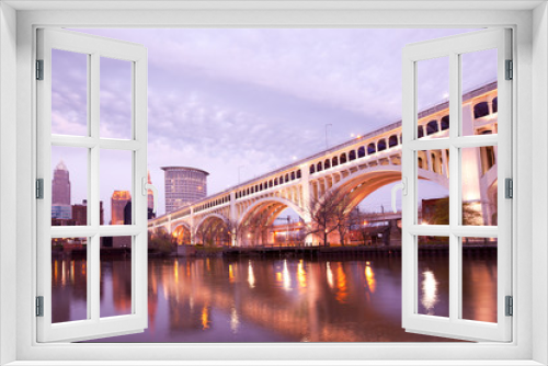 Fototapeta Naklejka Na Ścianę Okno 3D - Detroit Superior Bridge over Cuyahoga River and downtown skyline, Cleveland, Ohio, USA