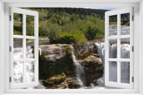 Fototapeta Naklejka Na Ścianę Okno 3D - Lundbreck Falls 2 