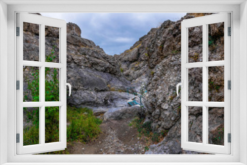 Fototapeta Naklejka Na Ścianę Okno 3D - Mountain river