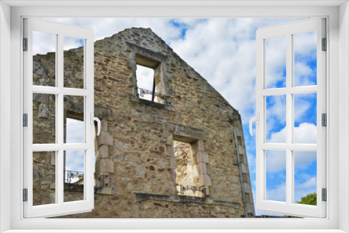 Fototapeta Naklejka Na Ścianę Okno 3D - Destroyed building during World War 2 in Oradour sur Glane France