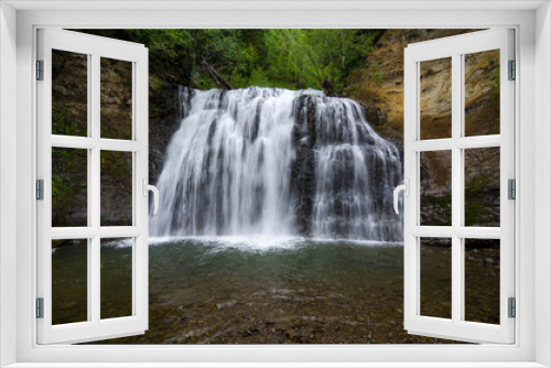Fototapeta Naklejka Na Ścianę Okno 3D - Sakhalin waterfall