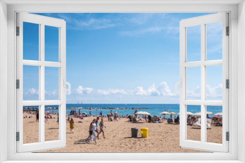 Fototapeta Naklejka Na Ścianę Okno 3D - Morning in Barceloneta beach