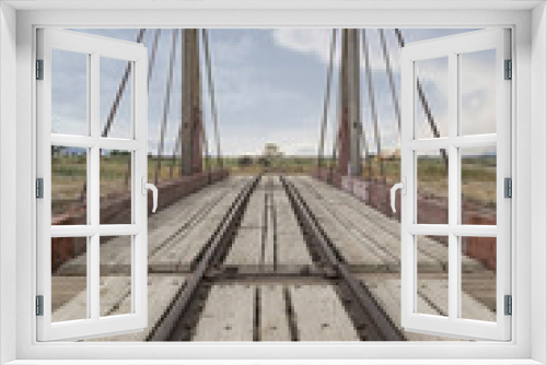 Fototapeta Naklejka Na Ścianę Okno 3D - Part of a disused railroad in California 