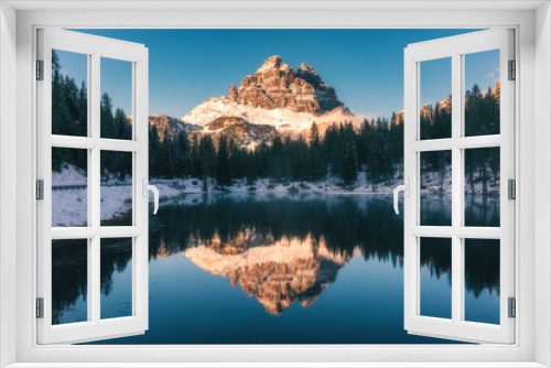 Fototapeta Naklejka Na Ścianę Okno 3D - Antorno lake with famous Tre Cime di Lavaredo (Drei Zinnen) mount. Dolomite Alps, Province of Belluno, Italy, Europe. Beauty of nature concept background.