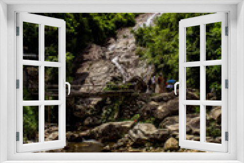 Fototapeta Naklejka Na Ścianę Okno 3D - Jungle Waterfall