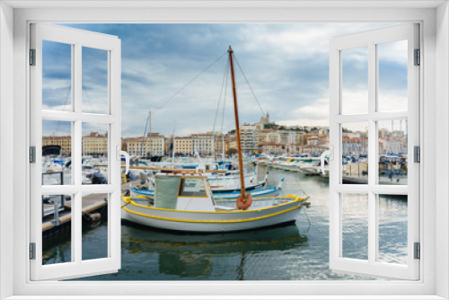 Fototapeta Naklejka Na Ścianę Okno 3D - yacht club of Marseille, France