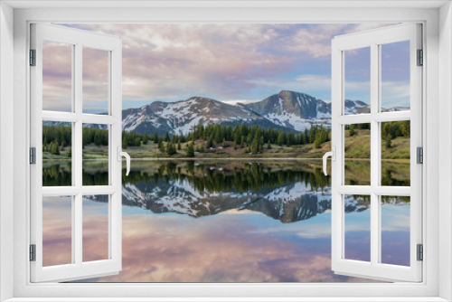 Fototapeta Naklejka Na Ścianę Okno 3D - Sunrise Reflection on a Colorado Mountain Lake