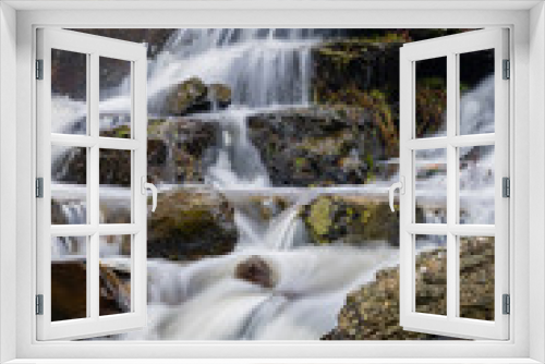 Fototapeta Naklejka Na Ścianę Okno 3D - Cardingmill Valley waterfalls