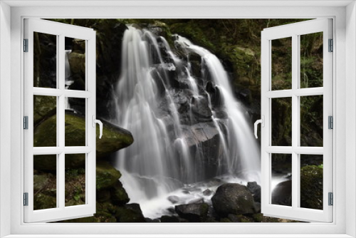 Fototapeta Naklejka Na Ścianę Okno 3D - 田舎の滝