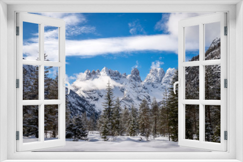 Fototapeta Naklejka Na Ścianę Okno 3D - Beautiful peaks of snowy mountains in the Italian Alps, Drei Zinnen Dolomites