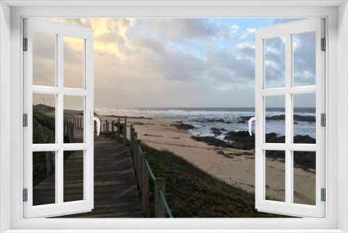 Fototapeta Naklejka Na Ścianę Okno 3D - Steg und Sandstrand am Atlantik