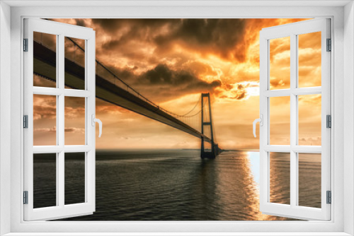 Fototapeta Naklejka Na Ścianę Okno 3D - Øresund Bridge and sunset. 