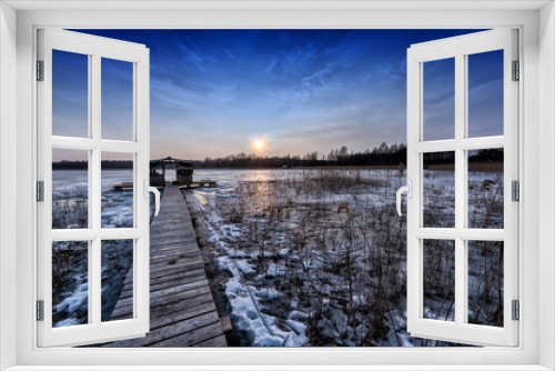 Fototapeta Naklejka Na Ścianę Okno 3D - Sunset on the frozen lake