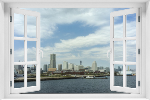 Fototapeta Naklejka Na Ścianę Okno 3D - 大桟橋から望む横浜みなとみらい方面