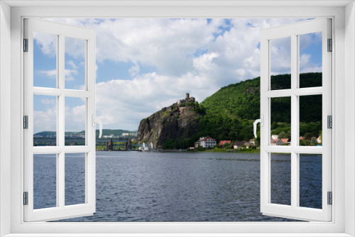 Fototapeta Naklejka Na Ścianę Okno 3D - Burg Strekov, Tschechien