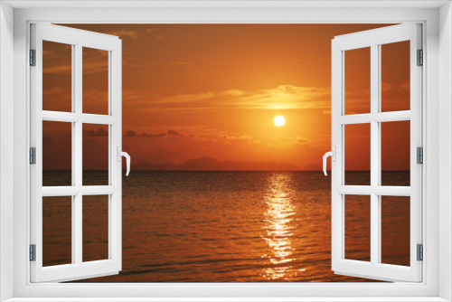 Fototapeta Naklejka Na Ścianę Okno 3D - Orange red sunset in the sea on Koh Samui