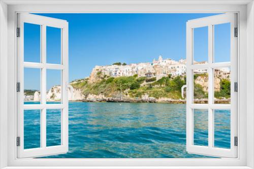 Fototapeta Naklejka Na Ścianę Okno 3D - Vieste view, Apulia, south Italy