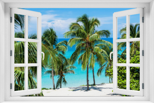 Fototapeta Naklejka Na Ścianę Okno 3D - Weißer Sand und Türkises Wasser am Karibik Strand auf Kuba Varadero