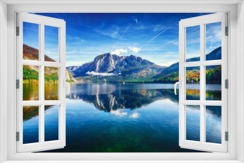 Fototapeta Naklejka Na Ścianę Okno 3D - Sunny morning on the lake Altausseer See Alps Austria Europe
