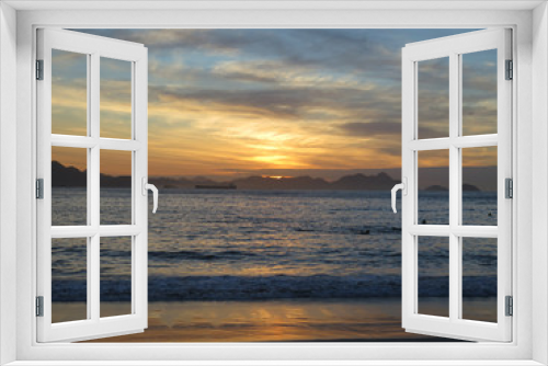 Fototapeta Naklejka Na Ścianę Okno 3D - Sunrise on Copacabana beach