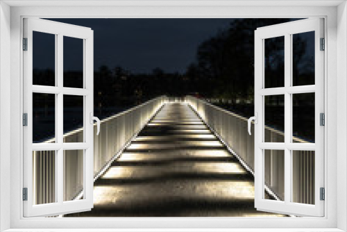 Fototapeta Naklejka Na Ścianę Okno 3D - Lightened bridge