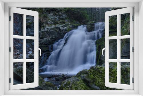 Fototapeta Naklejka Na Ścianę Okno 3D - wodospad Podhalański 