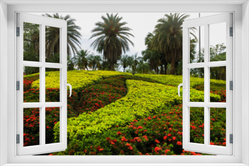 Fototapeta Naklejka Na Ścianę Okno 3D - Beautiful Landscape Garden