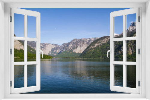 Fototapeta Naklejka Na Ścianę Okno 3D - Scenic view of the famous Hallstatt lake