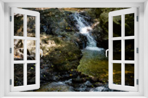 Fototapeta Naklejka Na Ścianę Okno 3D - Huai To waterfall in Krabi