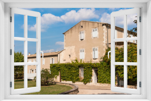 Fototapeta Naklejka Na Ścianę Okno 3D - Heilanstalt in Saint-Rémy-de Provence